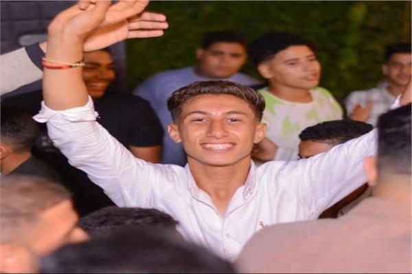 انتشال جثمان شاب سقط من مركب بنهر النيل في كفر الزيات بالغربية