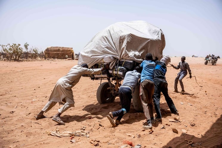 هيئة سودانية: إصابة عشرات المدنيين بقصف للدعم السريع على الأبيض.. وتحذير أممي من كارثة إنسانية