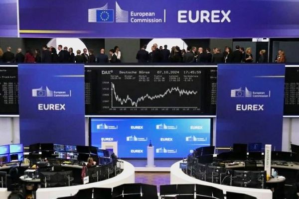 أسهم أوروبا تتراجع بضغط من تطورات الشرق الأوسط وتباين نتائج الأعمال