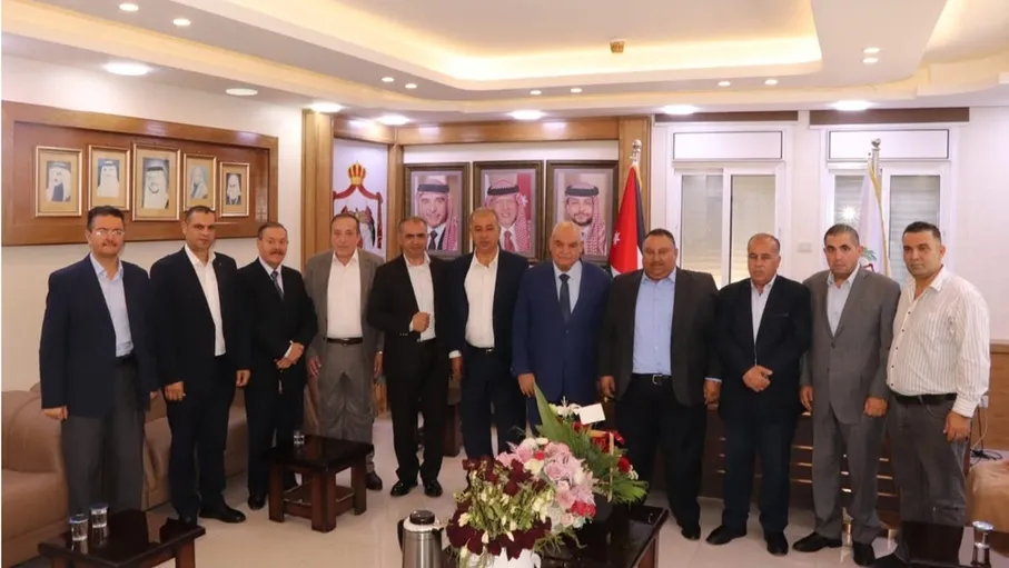محافظ إربد: القطاع التجاري شريك رئيسي في التنمية وتوفير فرص العمل للشباب