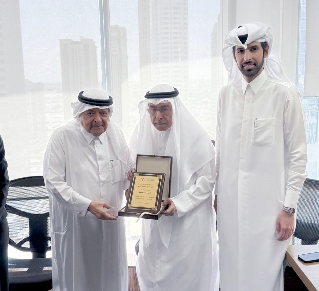‫ الفيصل القابضة تكرم أحمد النعمة.. فيصل بن ثاني: الكفاءات القطرية المتميزة قيمة حقيقية في مسيرة المؤسسات