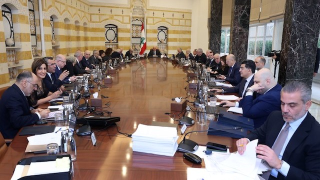 بعد البيان المشترك اللبناني ـ “الإسرائيلي” وجلسة مجلس الوزراء… قراءة في المواقف وردود الفعل مع مراسلتنا زينب ناجي