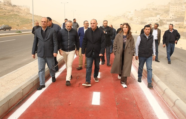 الشواربة يفتتح شارع و ممشى الرحاب في منطقة النصر