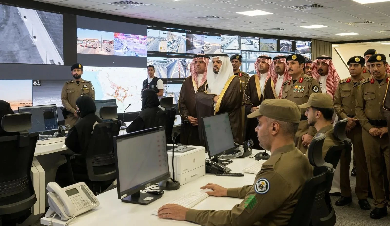 نائب أمير منطقة مكة المكرمة يقف ميدانياً على جاهزية المرافق بالمشاعر المقدسة