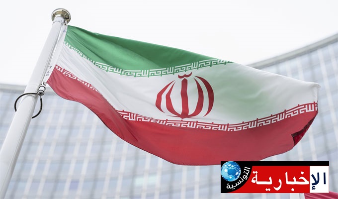 ايران تغلق مضيق هرمز أمام جميع السفن..