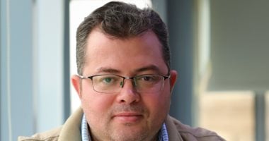 محمود نصر.. رحيل "فارس النشر" الذي سابق الزمن وغافله الموت