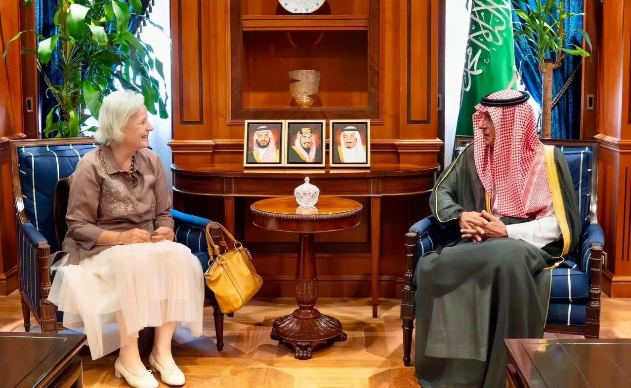وزير الدولة للشؤون الخارجية يستقبل سفيرة البرتغال لدى المملكة
