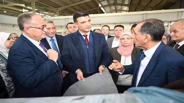 خالد هاشم يتفقد مدينة الجلود بالروبيكي