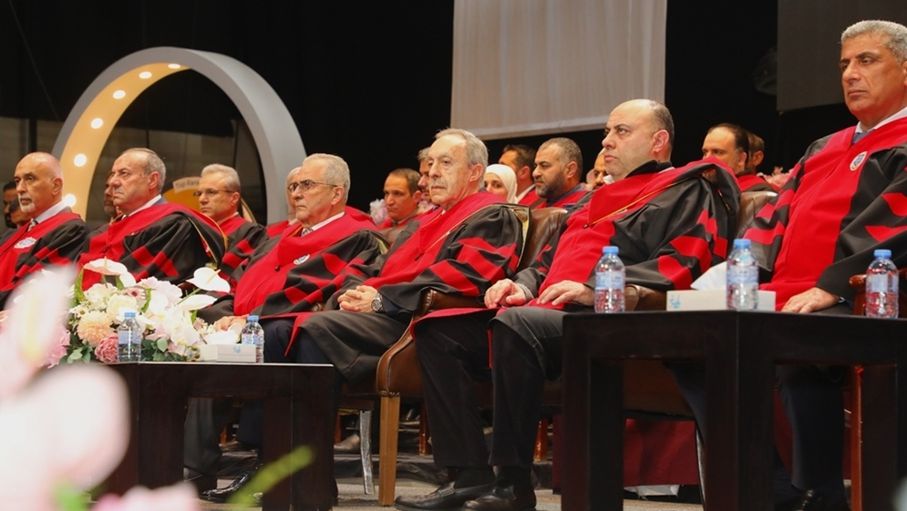 الكباريتي يرعى اليوم الثاني لإحتفال عمان الاهلية بتخريج طلبة ...