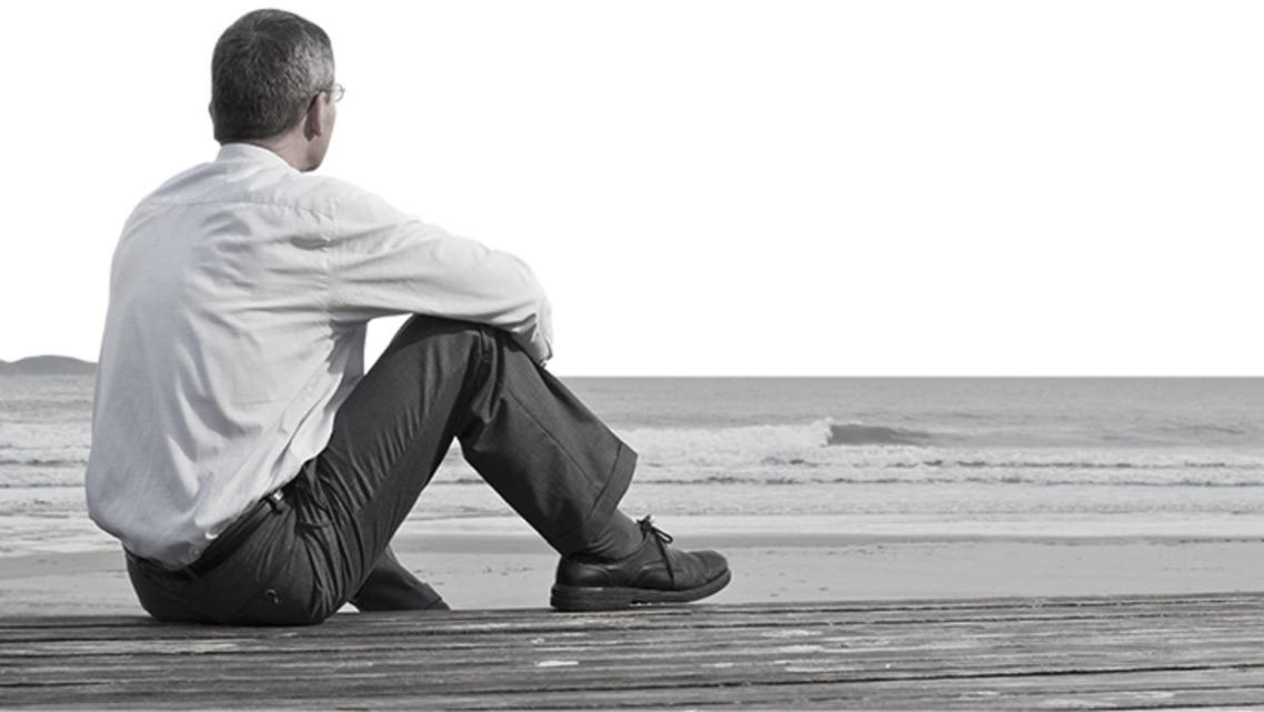 اكتئاب منتصف العمر.. يتحول إلى خرف وزهايمر وأورام سرطانية