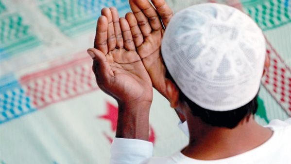 كيف تعيش يومًا مثاليًّا في رمضان؟ ..الأزهر للفتوى يجيب بـ15 عملًا صالحًا