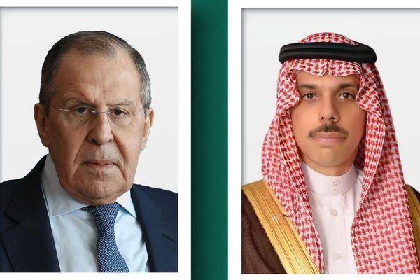 فيصل بن فرحان يتلقى رسالة خطية من وزير خارجية روسيا
