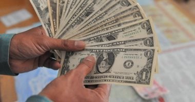 ثبات سعر الدولار مقابل الجنيه اليوم الخميس 4