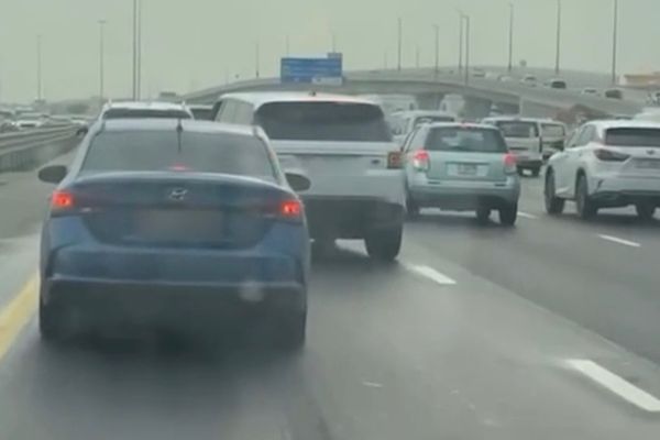 شرطة دبي تحذّر من سلوكيات خطرة تهدد سلامة مستخدمي الطريق