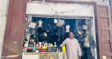 قنا تروى حكاية 100 سنة تجارة داخل أقدم محل للعطارة