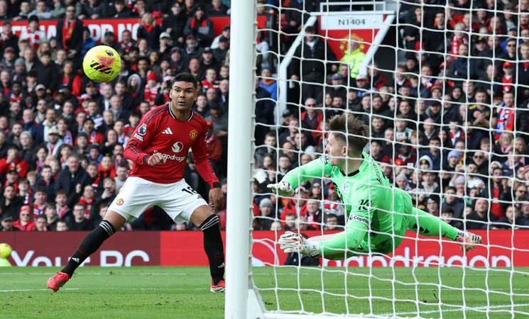 مانشستر يونايتد يقلب الطاولة على كريستال بالاس ويتقدم للمركز الثالث بالدوري الإنكليزي