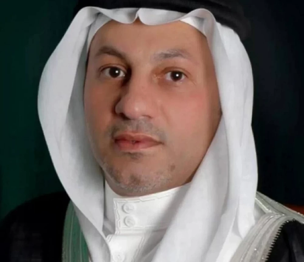 سامر العوفي يتوج بوسام الدبلوماسية الثقافية في المنامة