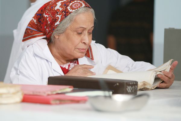 الساحة الفنية تودع سيدة الشاشة الخليجية ( حياة الفهد )