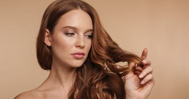 3 وصفات طبيعية ترطب الشعر وتخلصك من الهيشان