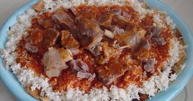 طقوس لا تغيب.. الكوراع والفتة والكرشة والممبار أهم وجبات سوهاج فى العيد