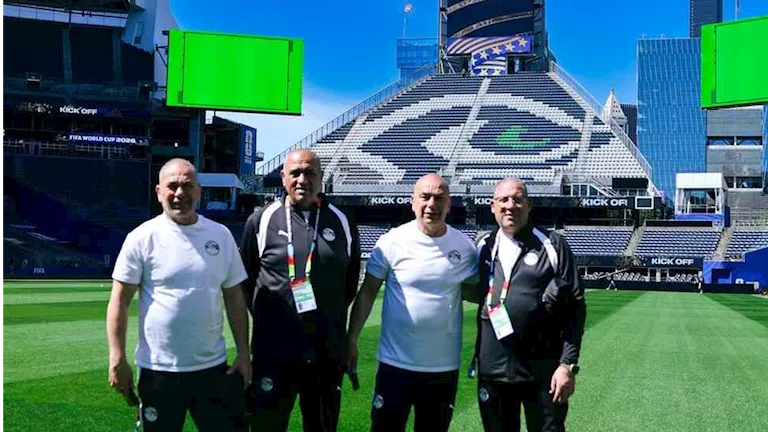 منتخب مصر يتفقد ملعب مواجهة بلجيكا قبل ضربة البداية في كأس العالم