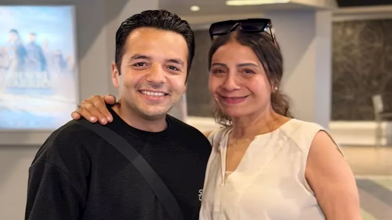 الفنانة عفاف مصطفى تنشر صورة برفقة طفل فيلم "تيتو"