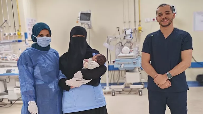 قصة إنقاذ الرضيع ريان بالمنيا: 45 يوماً من الرعاية الفائقة انتهت بالشف