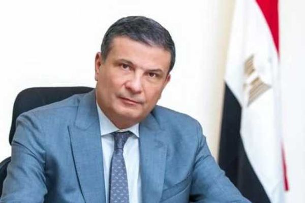 وزير الزراعة يستعرض خطة تعظيم الاستفادة من موسم توريد القمح المحلي 2026