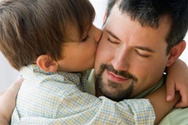 توتر الأب وأثره الخفي على الحيوانات المنوية ونمو الأبناء