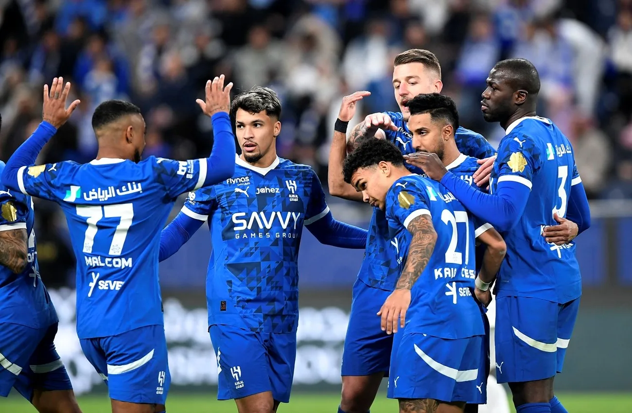 عطيف يفتح النار على إدارة نادي الهلال
