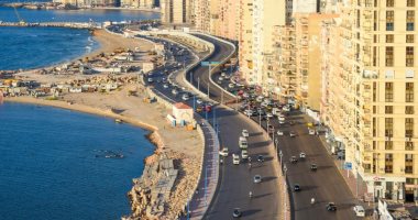 الإسكندرية تبدأ استحداث مسارات ومحاور عرضية لتخفيف حدة الازدحام المرورى.. بدء تنفيذ 8 دورانات جديدة أسفل مسار مترو أبوقير لربط الاتجاهين القبلى والبحرى من فيكتوريا للمندرة.. والمحافظ