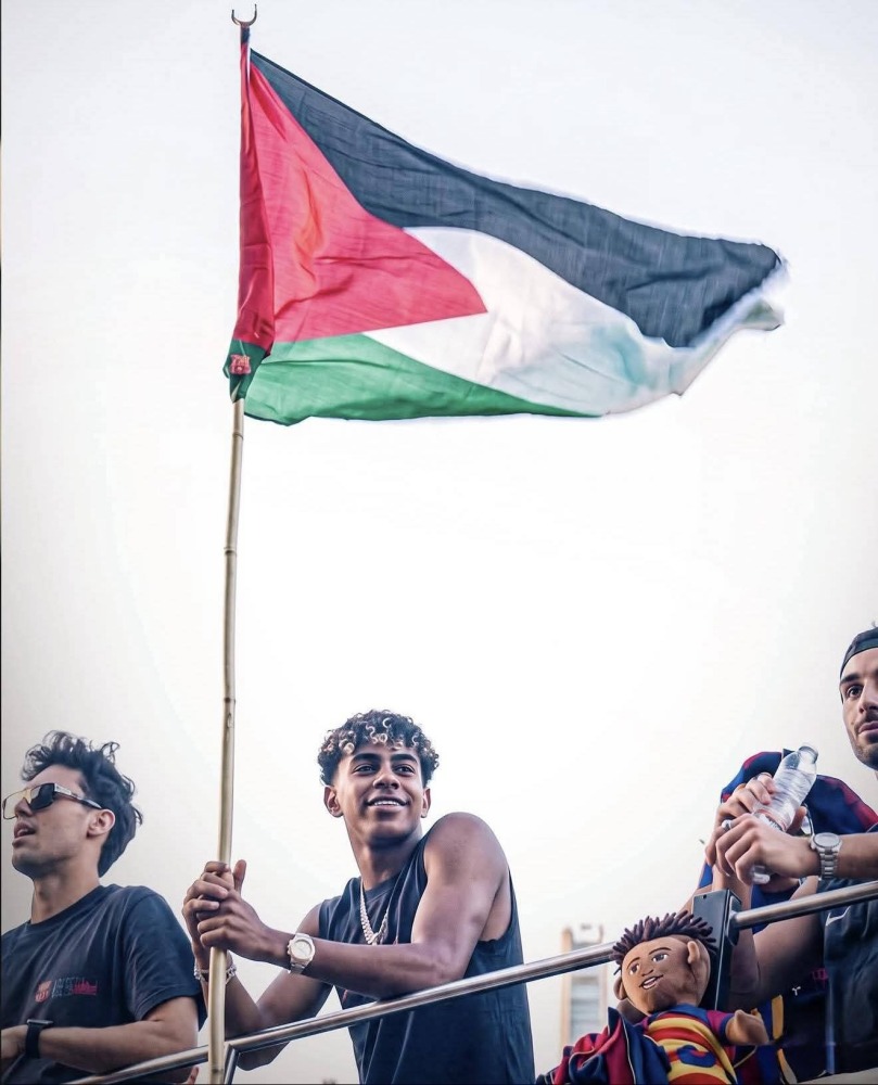 ‫ يامال ومقاطعة «يوروفيجن» يرفعان رايات النصر لفلسطين في أوروبا