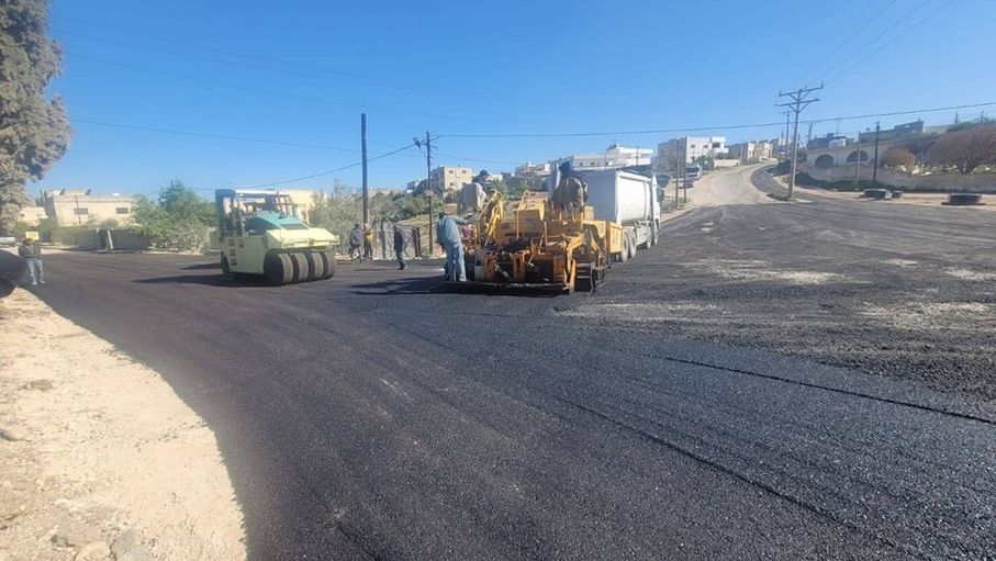 بلدية غرب إربد تبدأ بتوسعة تقاطع "زحر
