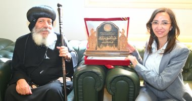 روح المحبة.. رئيس دير دير الأنبا مكاريوس يهنئ المسلمين بعيد الأضحى فى البحيرة