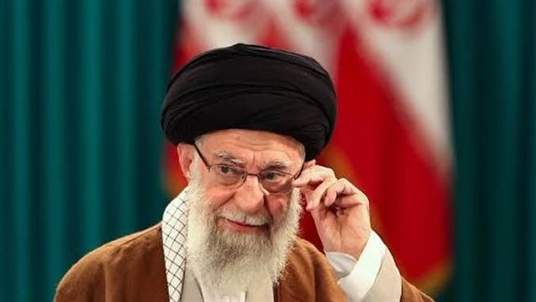 الرئيس الإيراني: اغتيال خامنئي لن يمر دون عقاب