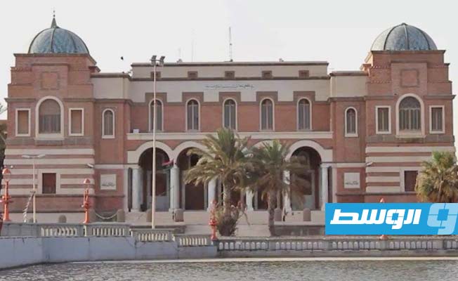 بسقوف محددة.. «المركزي» يعتزم السماح ببيع الدولار للعلاج والدراسة