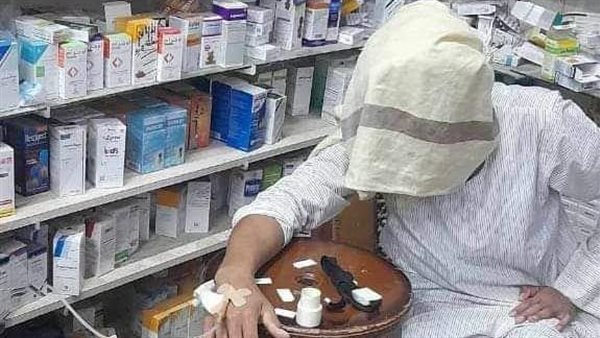 هل يجوز منع الزوجة من خدمة والديها المريضين؟ أمين الفتوى يجيب (فيديو)