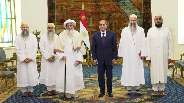 ترميم مساجد وأضرحة آل البيت، تفاصيل لقاء السيسي وسلطان البهرة (صور)