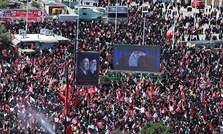 عندما تدثر حسام حسن بعلم فلسطين عقدة «البند 5»: نرجسية ترامب و«صقور الحرس الثوري»