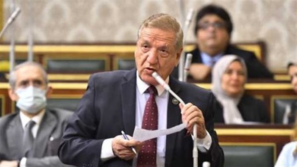 فخري الفقي: 1.1 تريليون جنيه عجز بالموازنة الجديدة يتم تغطيته بالاقتراض