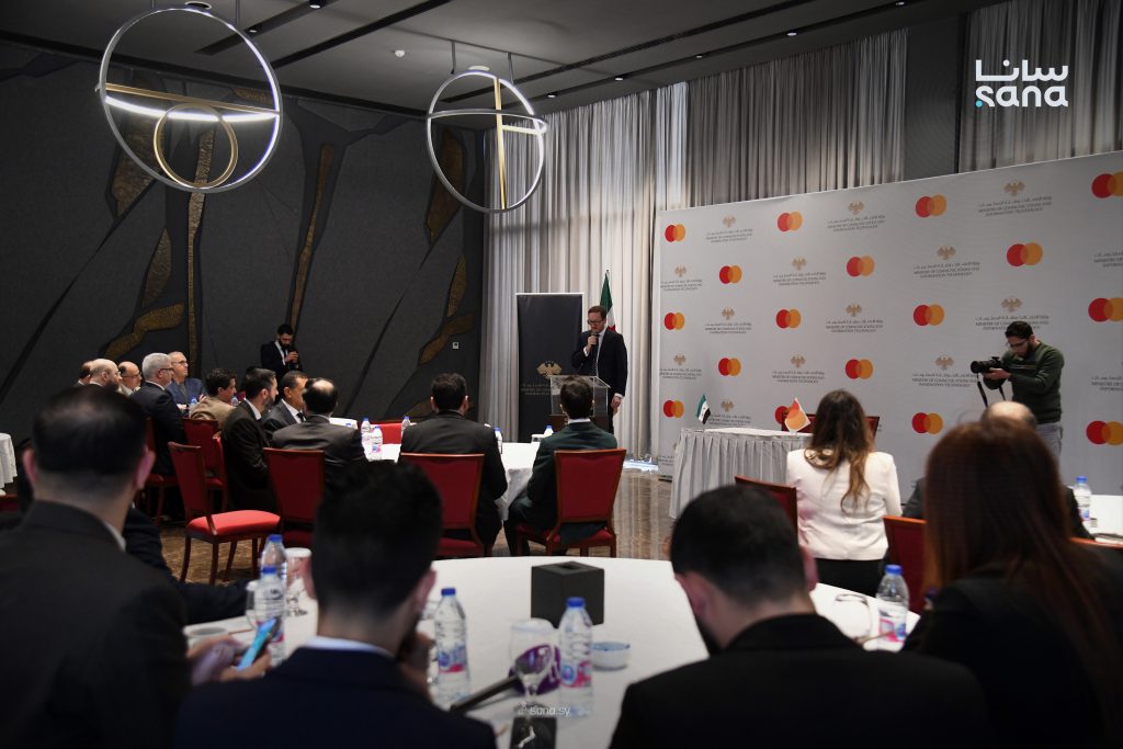 مذكرة تفاهم بين الاتصالات و”ماستر كارد” لتعزيز البنية ‏التحتية الرقمية والمالية في سوريا