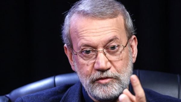 مقتل على لاريجاني فيلسوف النظام الإيراني، حافظ على إظهار الحكم كقوة متماسكة وقادرة على البقاء سياسيا واقتصاديا، ووصفه الجميع بالعقل المدبر