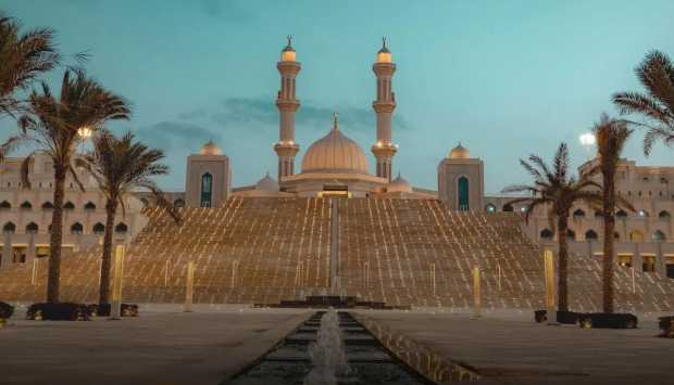 موعد أذان الفجر اليوم.. اعرف وقت الإمساك في يوم عرفة