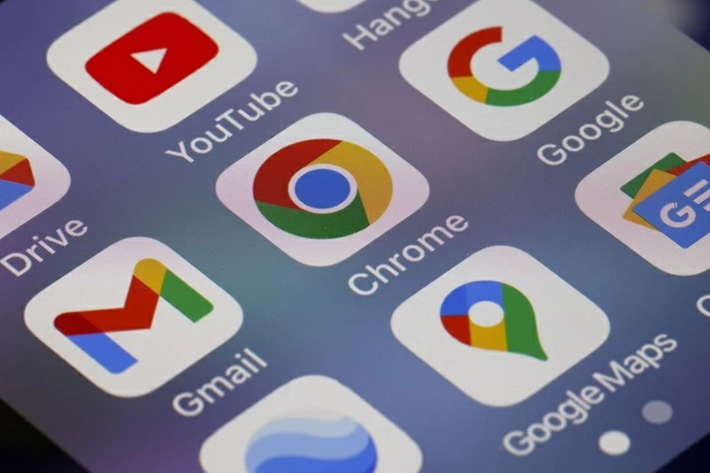«Google» تستخدم صورك وأصواتك لتدريب الذكاء الاصطناعي