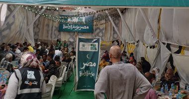 سفرة واحدة.. التحالف الوطنى ينظم مائدة إفطار بأسوان
