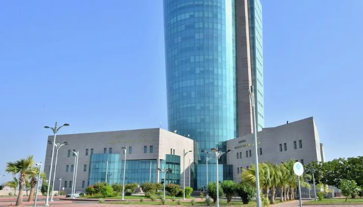 جامعة جازان تفتح التسجيل في برنامج تأهيل حملة بكالوريوس التخصصات الصحية للتحويل إلى مسار التمريض