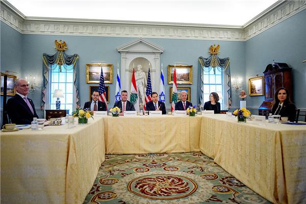 مفاوضات لبنان وإسرائيل بين هدنة هشة وتصعيد ميداني