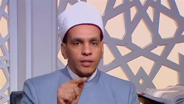 هل تصوير الناس دون إذن ونشره على مواقع التواصل حرام؟ أمين الفتوى يجيب (فيديو)