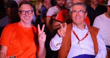 سفير البوسنة والهرسك يشاهد مباراة منتخب بلاده بصحبة سفيرا كندا