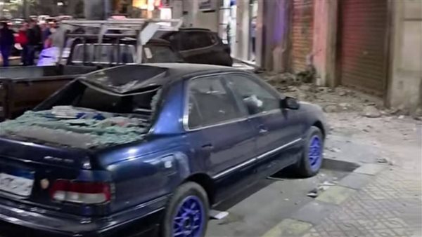 انهيار شرفة منزل بالطابق الثالث بمنطقة المنشية في الإسكندرية